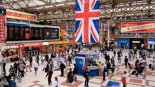 A Walk Through The London Victoria Station London England [upl. by Dorman]